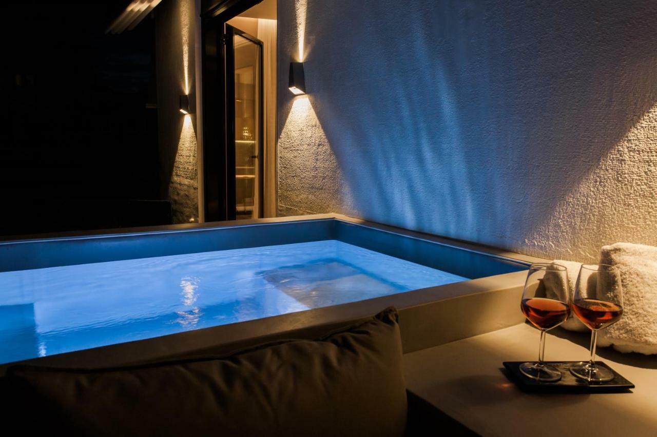 *** Boutique Syntagma Apartment W/ Plunge Pool *** เอเธนส์ ภายนอก รูปภาพ