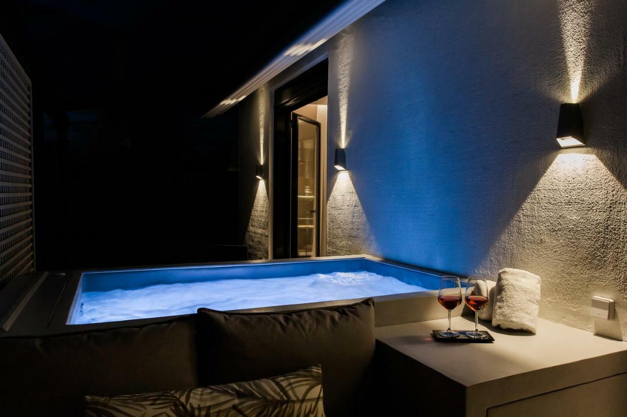 *** Boutique Syntagma Apartment W/ Plunge Pool *** เอเธนส์ ภายนอก รูปภาพ